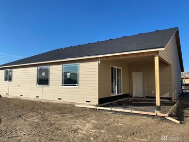 175 S Mystical Ave, East Wenatchee, WA 98802 - photo 3