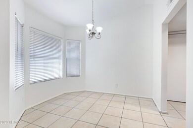 1167 W Laredo St-6