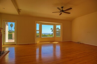 Knoll-LivingRoom-2