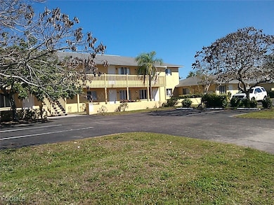 4613 SW 8th Place unit 4, Cape Coral, FL 33914 - photo 2