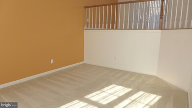 6523 Palisades Dr, Centreville, VA 20121 - photo 5