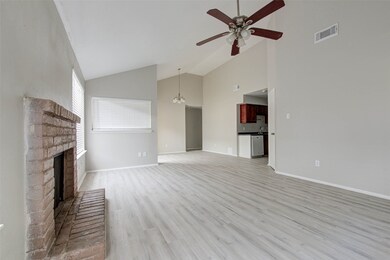13218 Pebblewalk Cir S, Houston, TX 77041 - photo 4