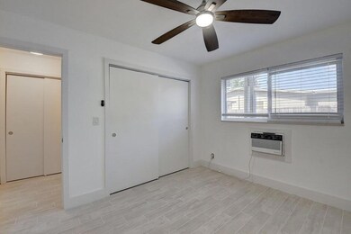 525 S Broadway unit H, Lantana, FL 33462 - photo 2