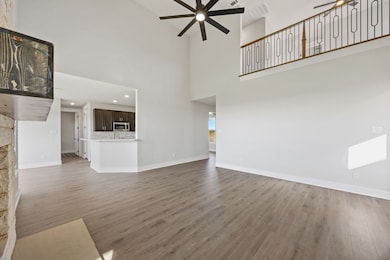 1833 Sudbury Dr, Cleburne, TX 76033 - photo 6