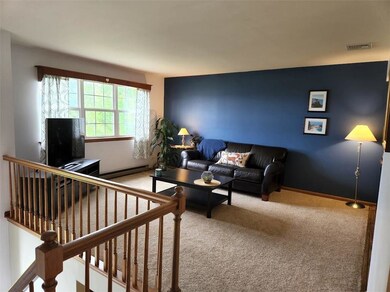 6526 Robin Cir, Slatington, PA 18080 - photo 3