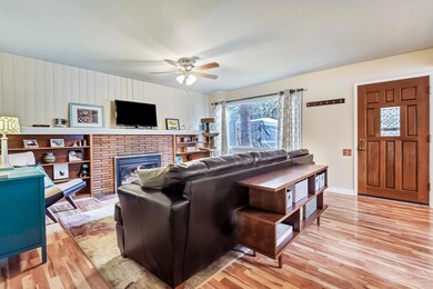 734 NE 8th St, Bend, OR 97701 - photo 5