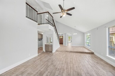 11722 Plumpoint Dr, Houston, TX 77099 - photo 5