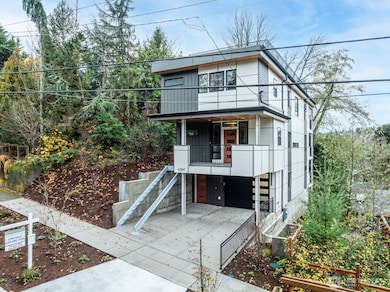 4009 21st Ave SW, Seattle, WA 98106 - photo 2