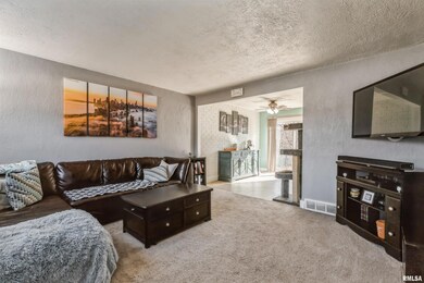 2131 Judson Ct, Davenport, IA 52803 - photo 4