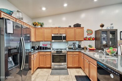 PIC 6-KITCHEN
