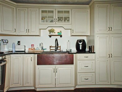 274 Walker Manor Cir, Colliers, WV 26035 - photo 7