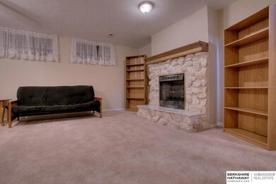 13217 Glenn St unit 4D, Omaha, NE 68138 - photo 5