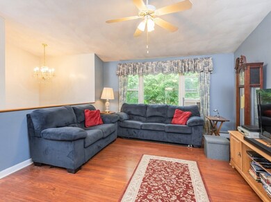 4 Colonial Rd, Douglas, MA 01516 - photo 6