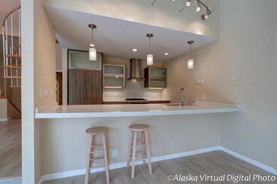 Kitchen W/Breakfast Bar