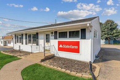 3718 N Division St, Davenport, IA 52806 - photo 4