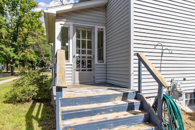 617 S Lansing St, Mount Pleasant, MI 48858 - photo 6