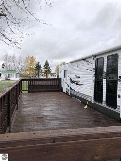 132 E Michigan Ave, Au Gres, MI 48703 - photo 2