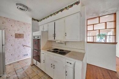 4917 Ronwood Dr, Louisville, KY 40219 - photo 7