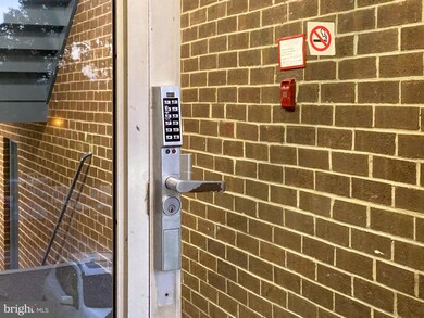 440 Girard St unit 304, Gaithersburg, MD 20877 - photo 3