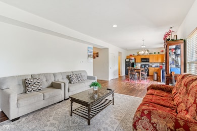 627 Appleseed Way, Indianapolis, IN 46217 - photo 5