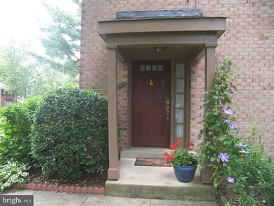 20505 Sterncroft Ct, Montgomery Village, MD 20886 - photo 2