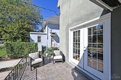 1284 Paddock Hills Ave, Cincinnati, OH 45229 - photo 4