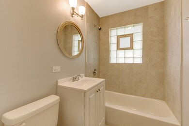 2406 Cedar St, Rolling Meadows, IL 60008 - photo 6