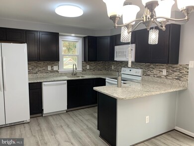 921 Nova Ave, Capitol Heights, MD 20743 - photo 4