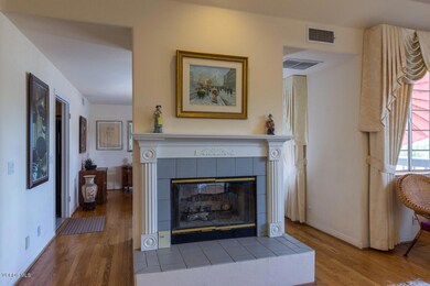 5264 Campo Rd, Woodland Hills, CA 91364 - photo 4