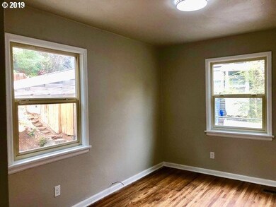 661 NW 8th St, Pendleton, OR 97801 - photo 6