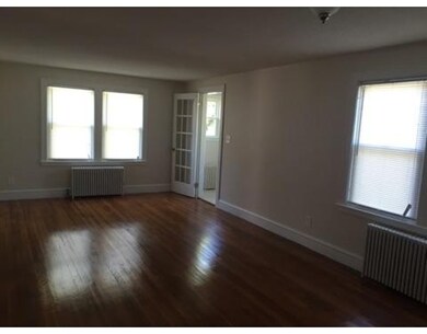 236 Laurelton St, Springfield, MA 01109 - photo 7