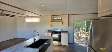 1266 Marissa Dr, Copperas Cove, TX 76522 - photo 2