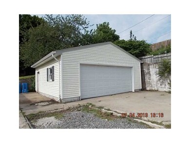 Parking Lot/Garage.