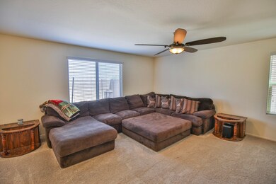 _e6016 Oasis Blvd (4 of 28)