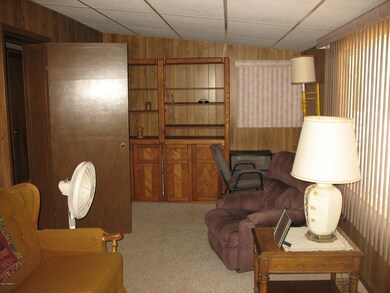 Family Room (2)