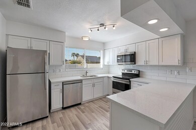 7236 S Alder Dr unit 9, Tempe, AZ 85283 - photo 6