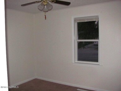 518 Henderson Dr, Jacksonville, NC 28540 - photo 7