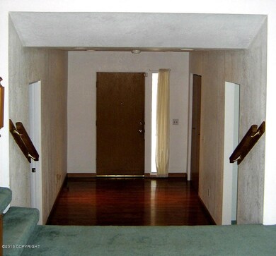 Wide entry way.