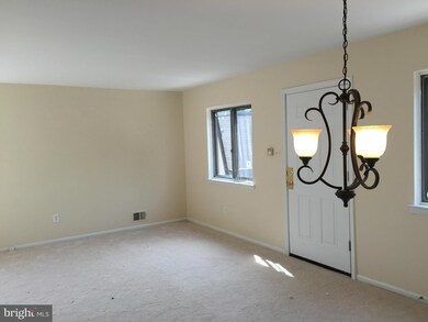 8026 Capistrano Place unit E, Alexandria, VA 22309 - photo 6