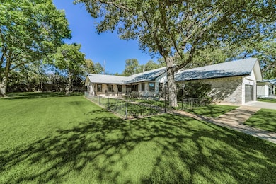 406 Candlelight Cir, Fredericksburg, TX 78624 - photo 3