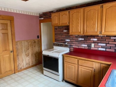 87 Wilson Ave, Quincy, MA 02170 - photo 5