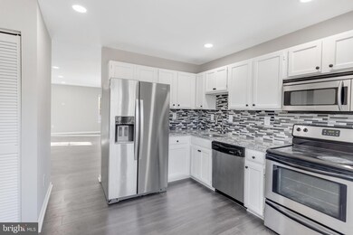 16282 Taconic Cir unit 103A, Dumfries, VA 22025 - photo 3