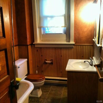 1029 Maple St, Bethlehem, PA 18018 - photo 3