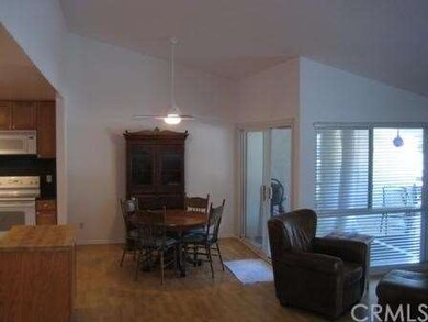 802 Camino Real unit 307, Redondo Beach, CA 90277 - photo 2