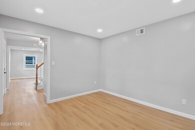 34 Canfield Ln, Matawan, NJ 07747 - photo 4