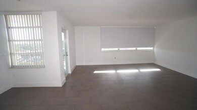 1351 NE Miami Gardens Dr unit 915E, Miami, FL 33179 - photo 4