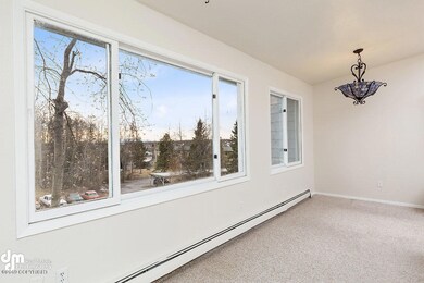 Living Room 20190501-DW-49015-SMALL