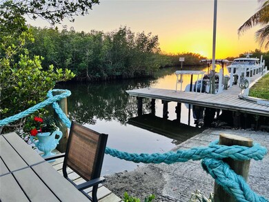 6817 Bayshore Rd, Palmetto, FL 34221 - photo 5