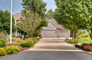 22694 Three Bridge Rd, Council Bluffs, IA 51503 - photo 3