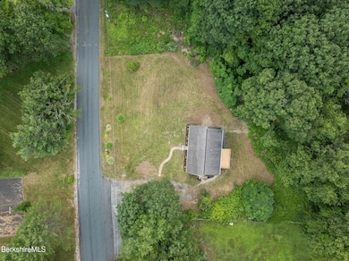 820 E Guinea Rd, Williamsburg, MA 01096 - photo 2